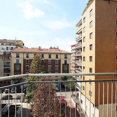 Nuovissimo Appartamento In Centro Milánó Kültér fotó